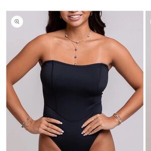 Chic Black Strapless One-Piece Swimsuit